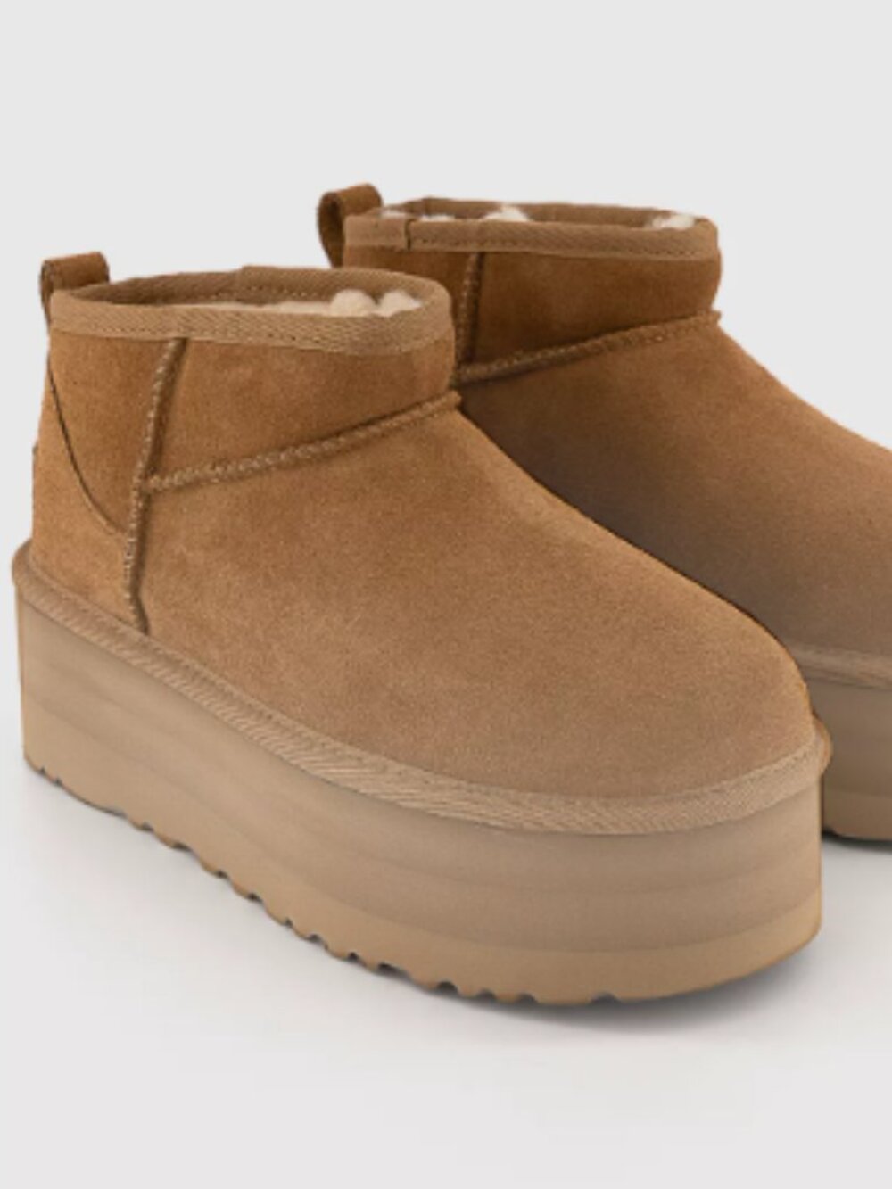 UGG Women's Classic Ultra Mini Platform Booties SZ 8W